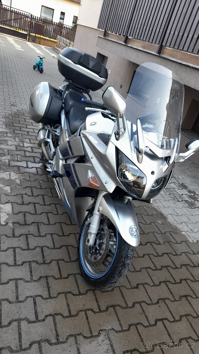 Yamaha FJR - 2