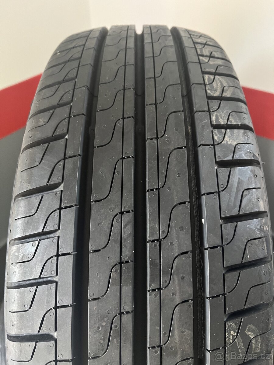 Pirelli CARRIER 215/65/16 - 2