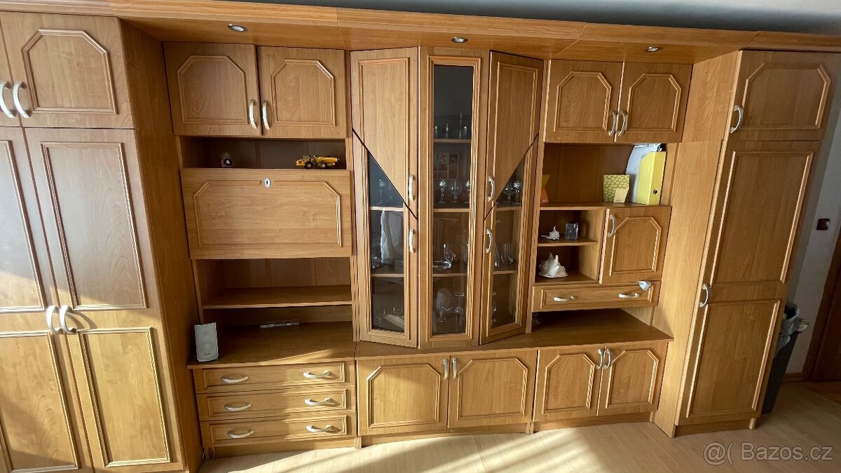 Obývací dřevěná stěna - prodám - 2