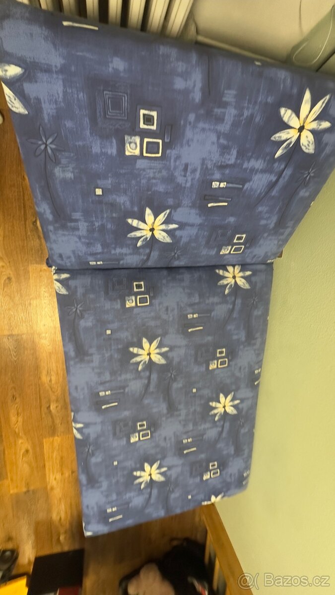 Polohovací postel z úložném prostorem - 2