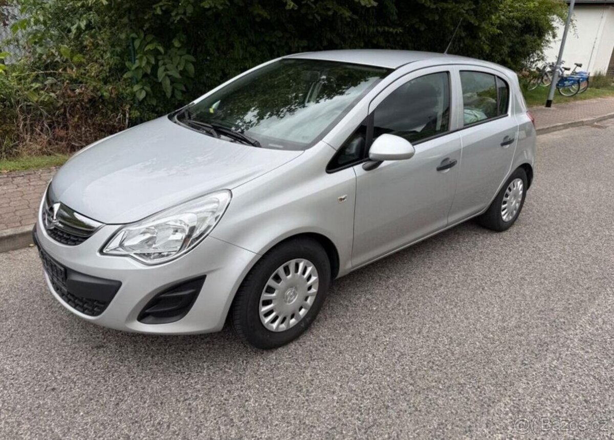 Opel Corsa 1,2i Nová STK klima zimáky benzín - 2