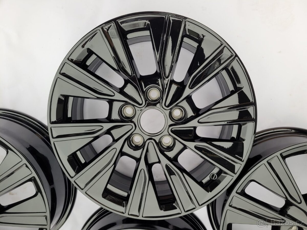 Sada kol Volkswagen T7 Multivan R17 Dundrod - 2