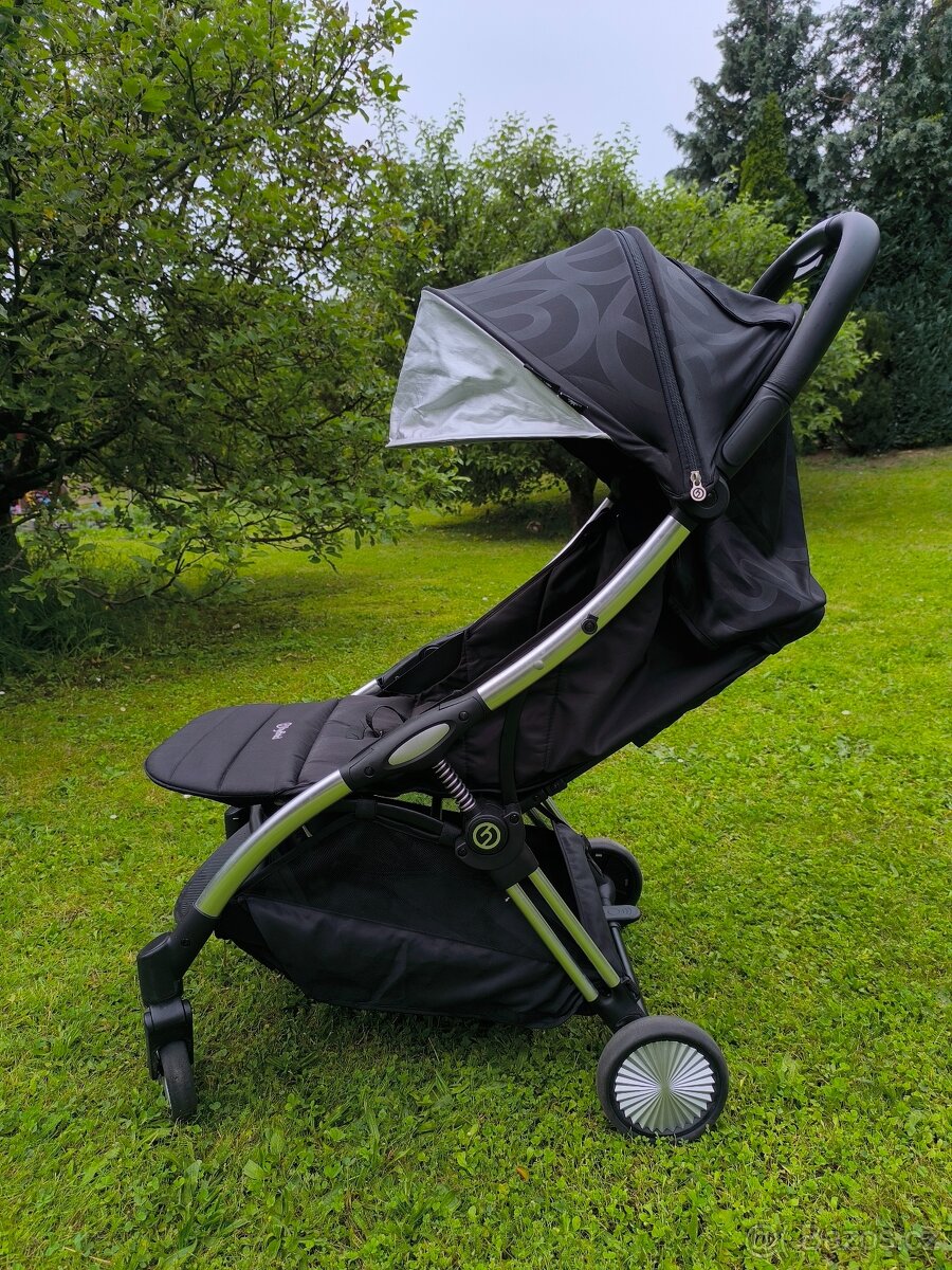 BabyStyle hyBrid Ezyfold - Chrome + stříška Jet Black - 2