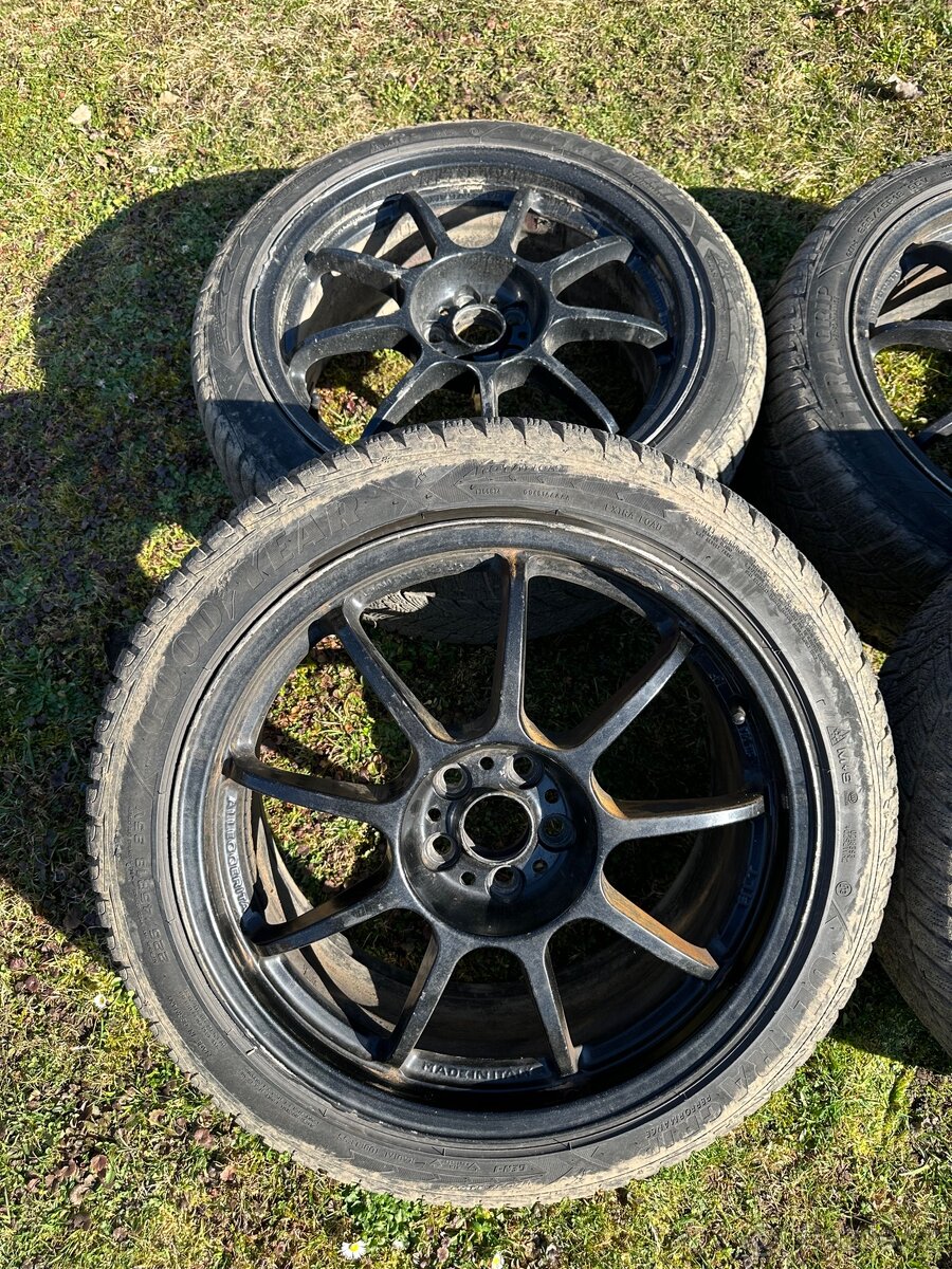 OZ Alleggerita 8x18” 5x100 - Impreza STI - 2