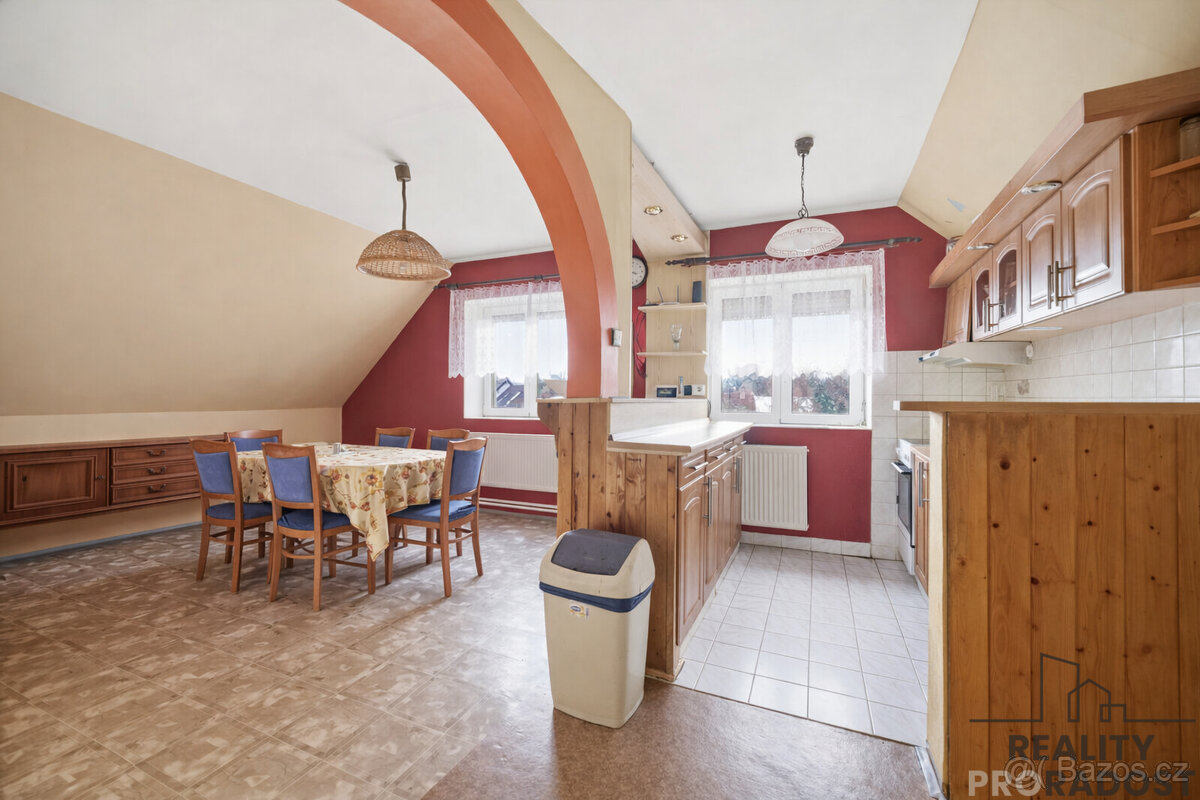 Prodej dvogeneračního domu, Jelen - 2