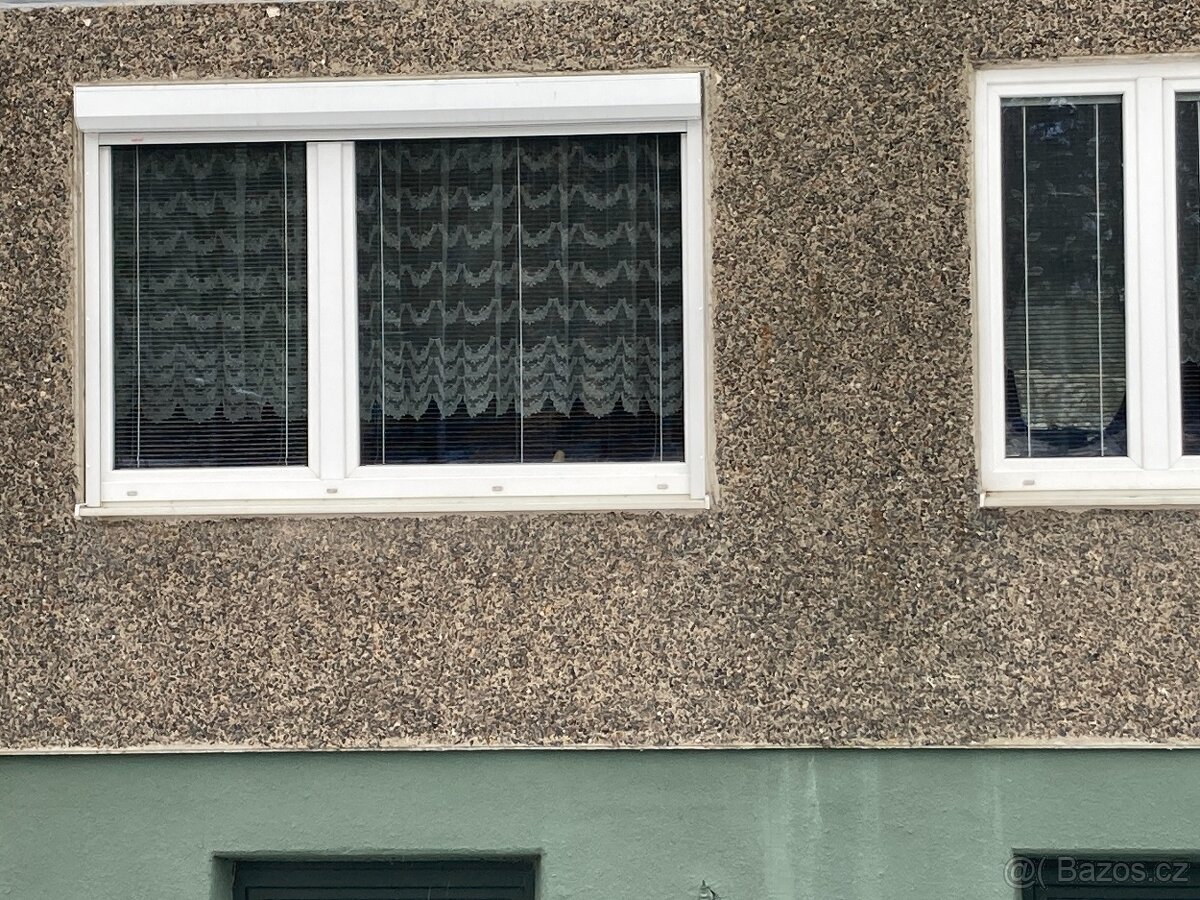 předokenní rolety-zánovní - 2