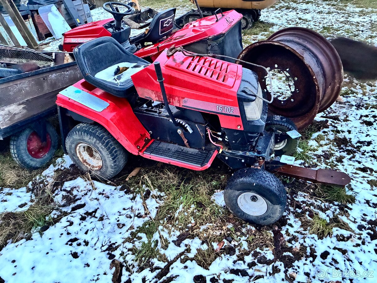 Zahradní sekací traktůrek - 2