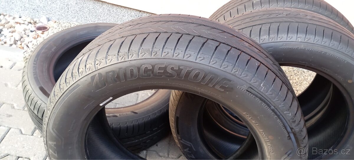 Letní pneu 235/55/19 RAV4 - 2