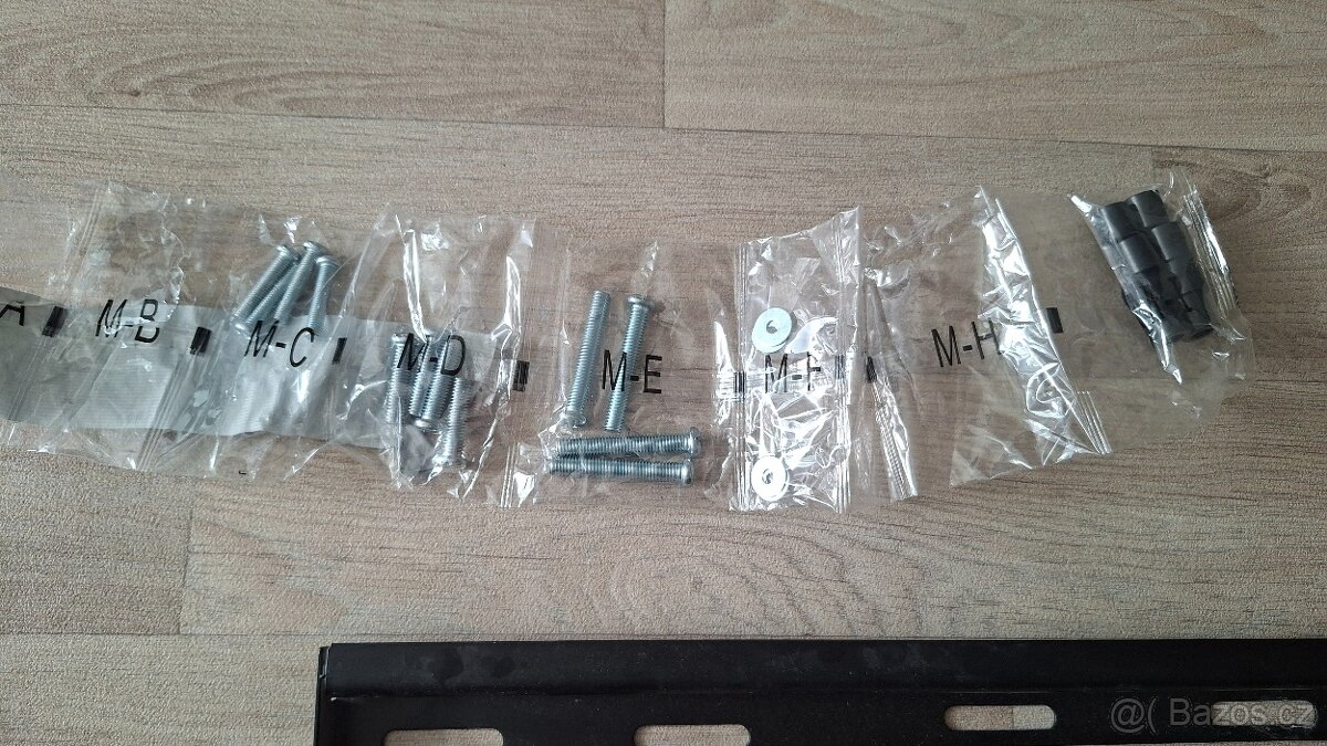 Držák na Televizi na zeď - 2