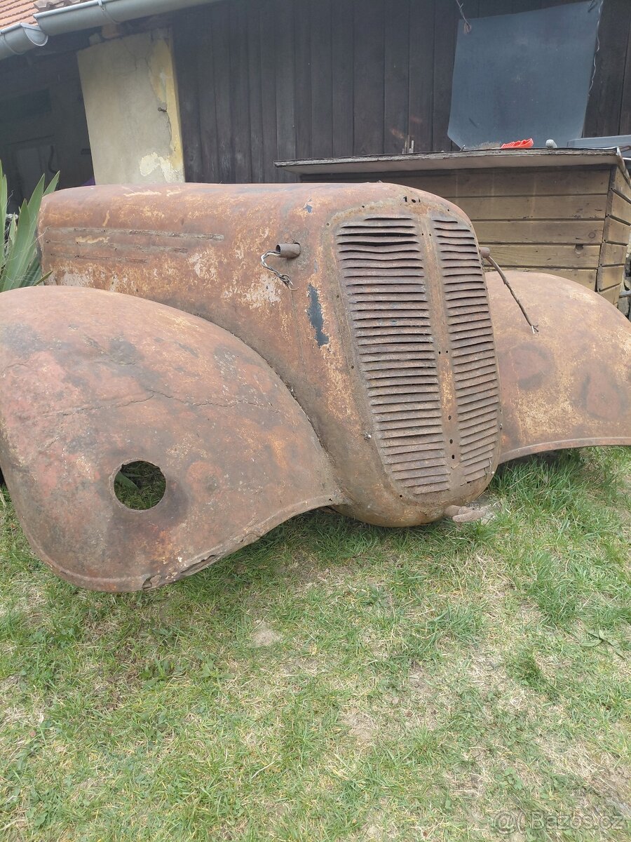 Přední kapota Tatra 57b - 2