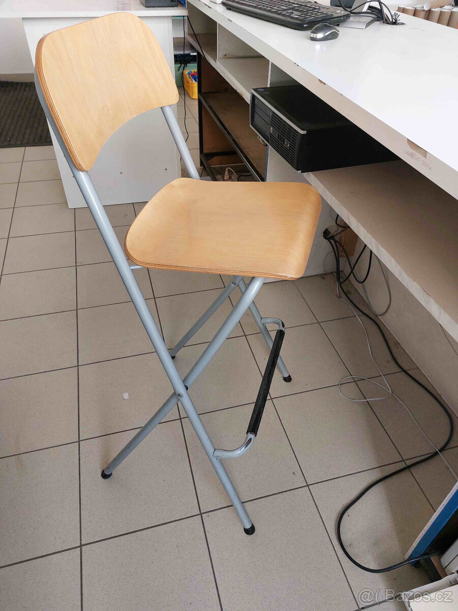 Vysoká židle - 2