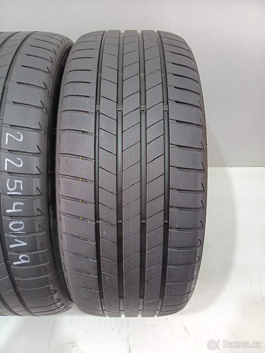 Letní pneu 225/40/19 Bridgestone - 2