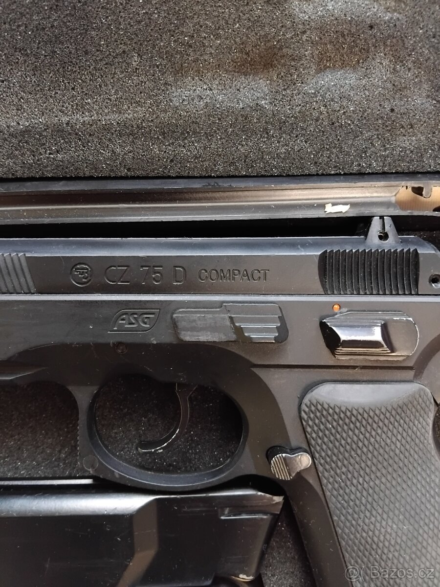 Prodám CZ 75D Compact - plyn - 2