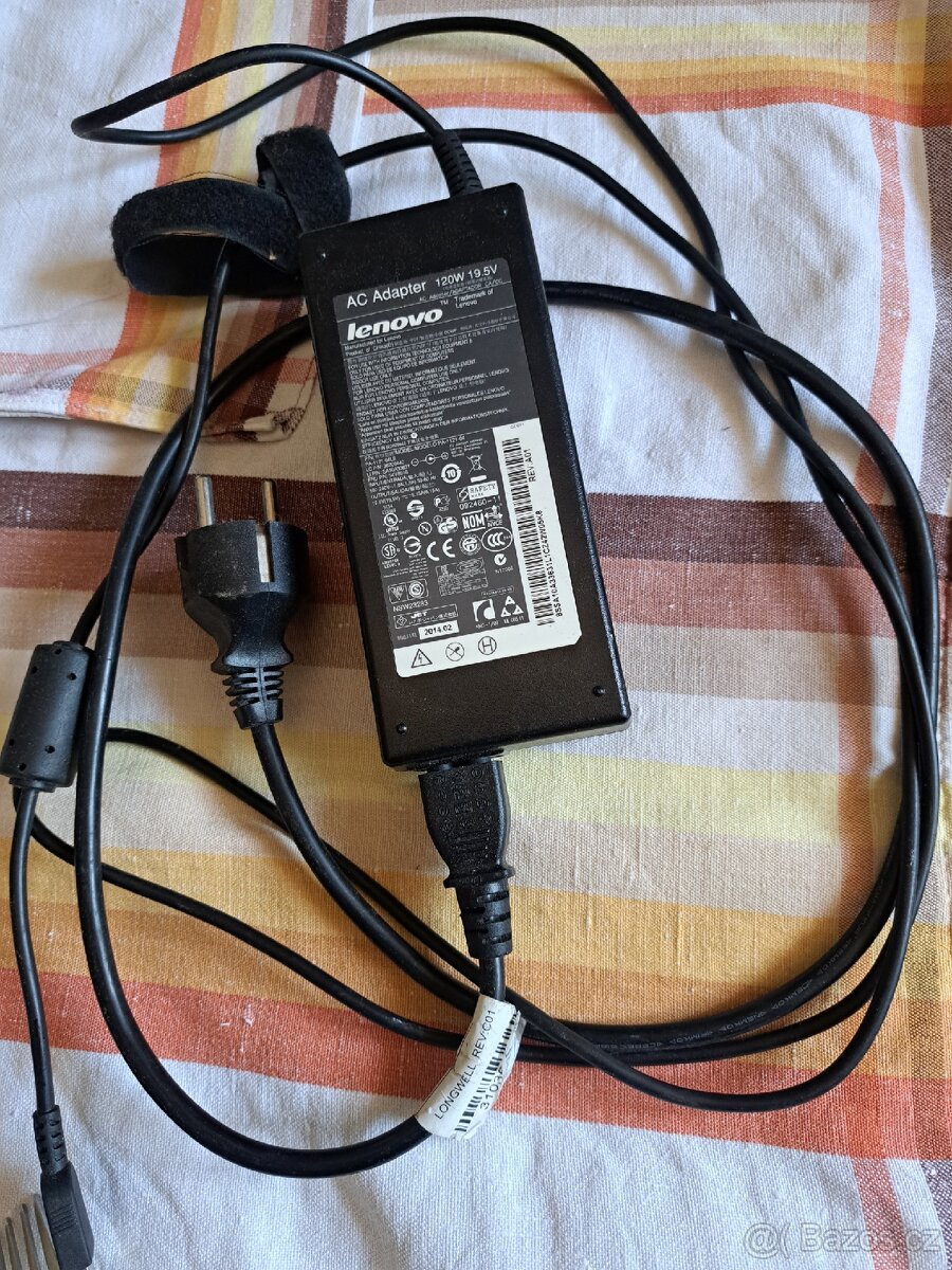 Zdroj LENOVO - 2