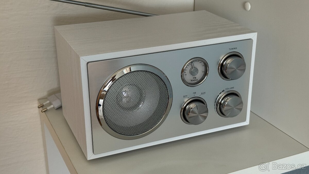Rádio v retro stylu - 2