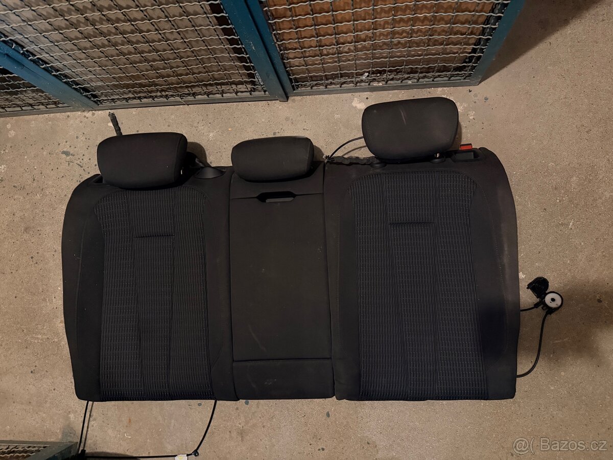 SEDACÍ SOUPRAVA AUDI A4 B9 - 2