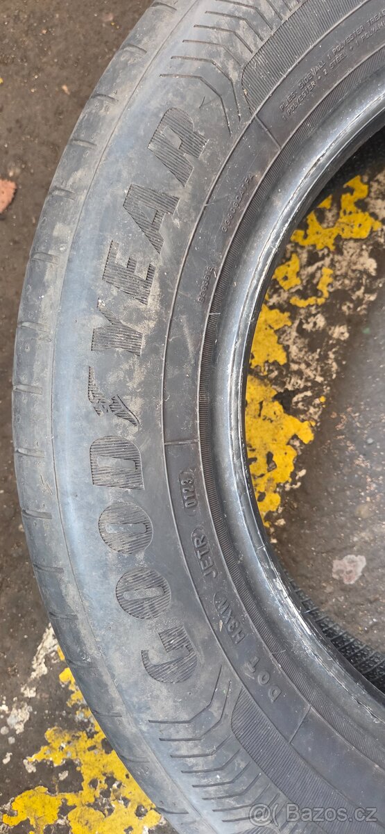Letní pneu Goodyear EfficientGrip Performance 205/60 R16 - 2