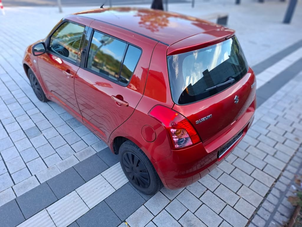 Suzuki Swift 1.3 68kw - 2