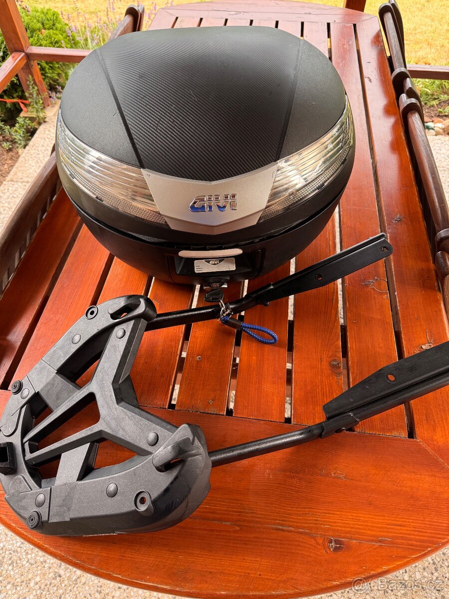 Yamaha MT-09 GIVI kufr+plotna - 2