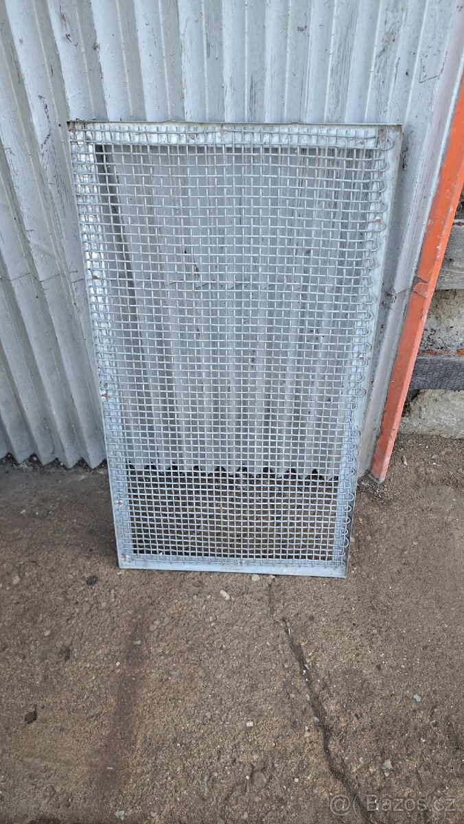 Větrací mřižka a žaluzie - 2