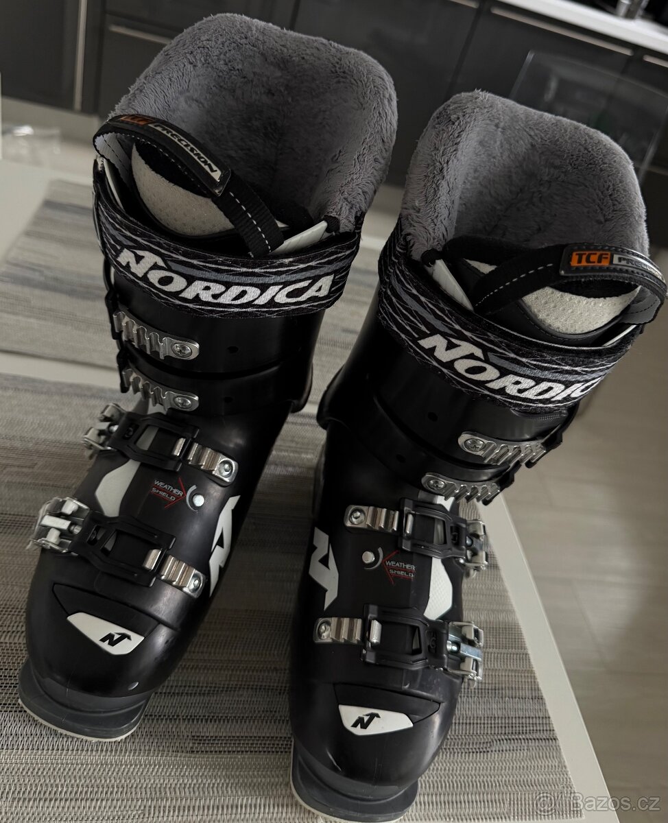 Dámské lyžařské boty zn. Nordica vel.245 - 2
