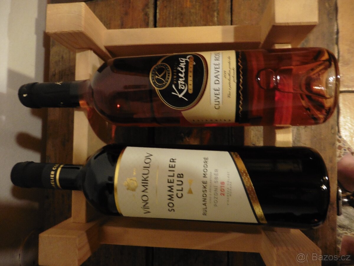 Dřevěný stojánek na dvě lahve - 2