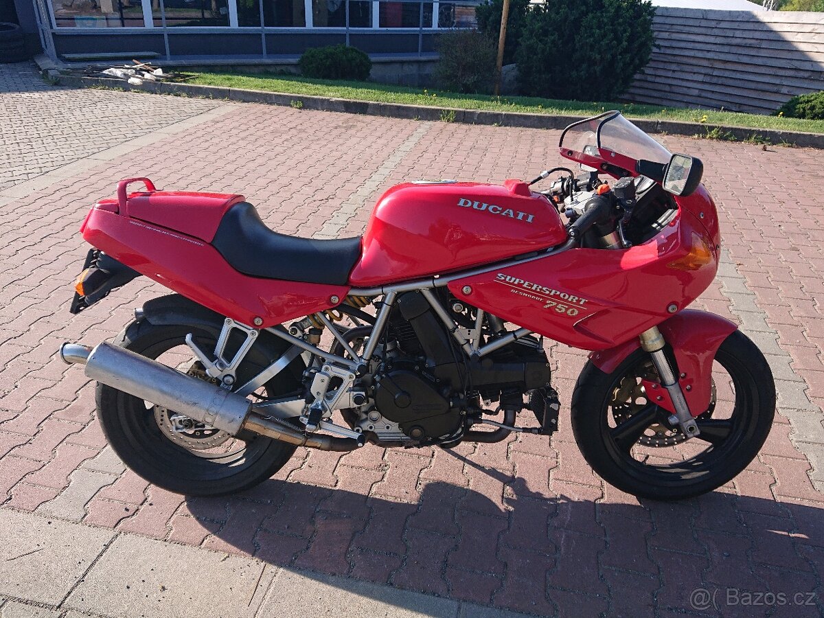Ducati Supersport 750 1993 1. MAJ - 2