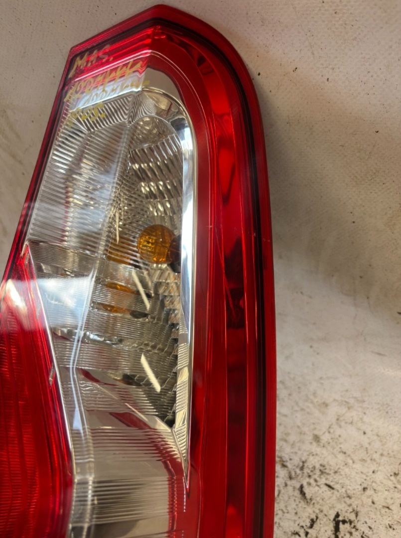 Zadní pravé světlo Renault Master 3 - 2