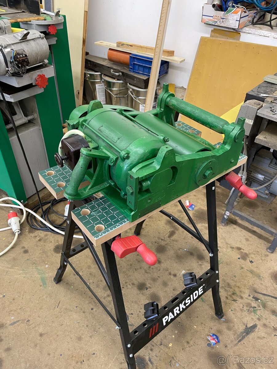 Tesařský hoblík 25 cm - 2