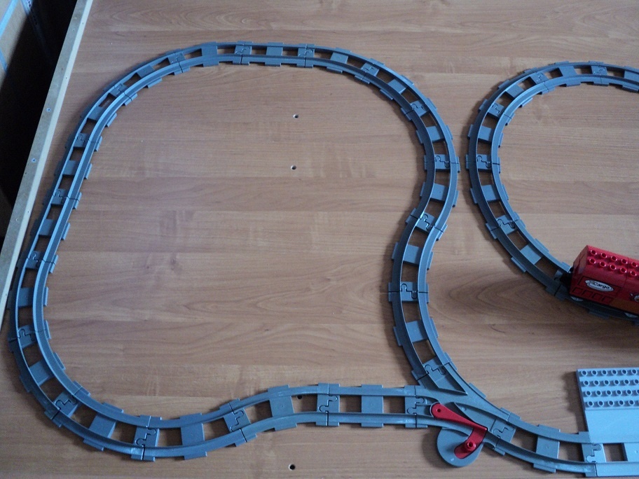 Lego Duplo koleje a vláček - 2