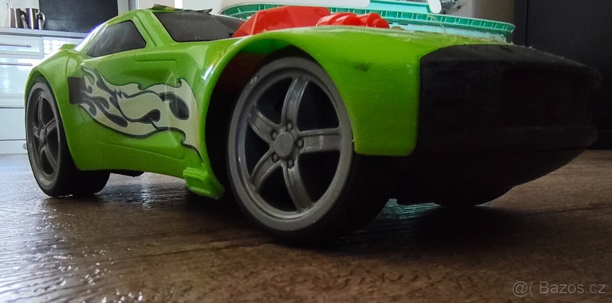 RC auto hotwheels - 2