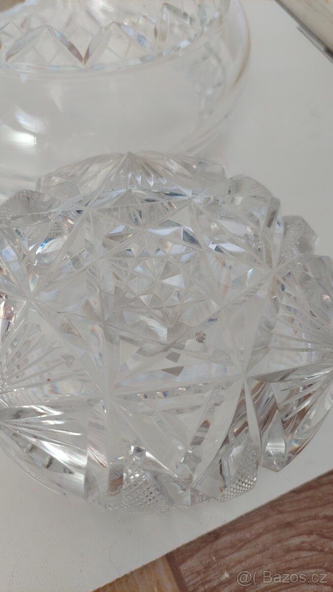 Broušené mísy - 2