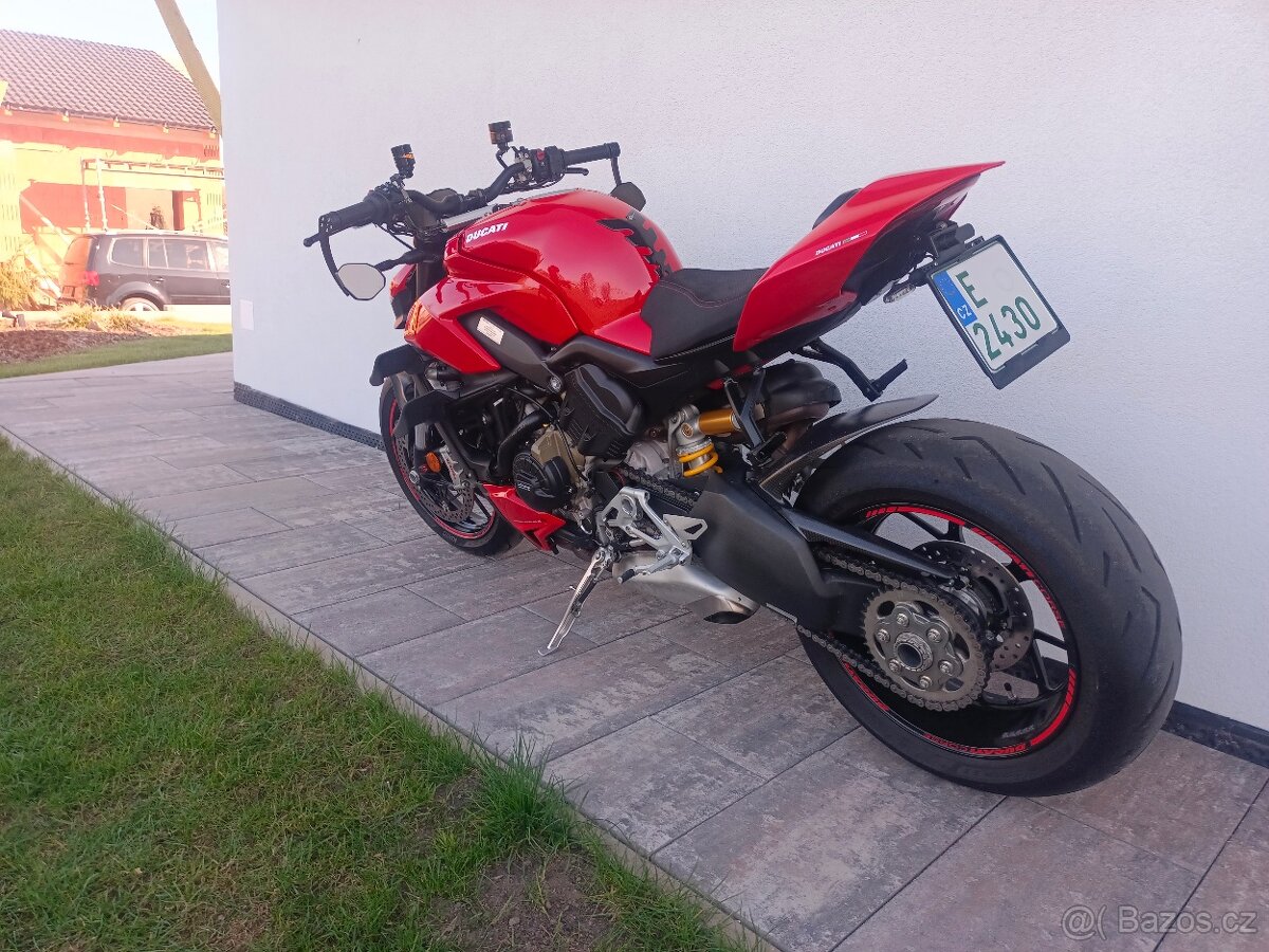 DUCATI STREETFIGHTER V4 - 2