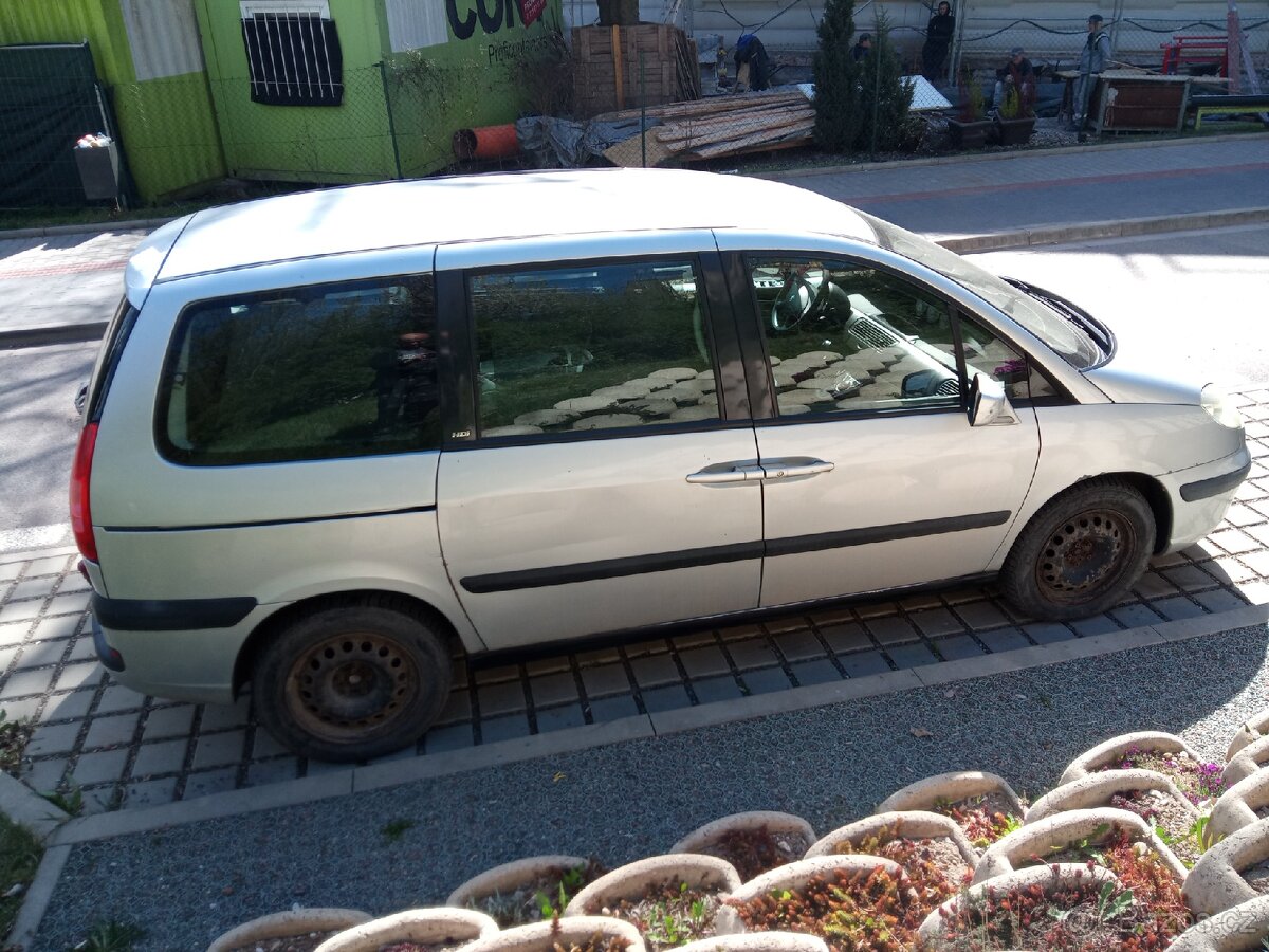 Peugeot 807 2.0HDi - 2