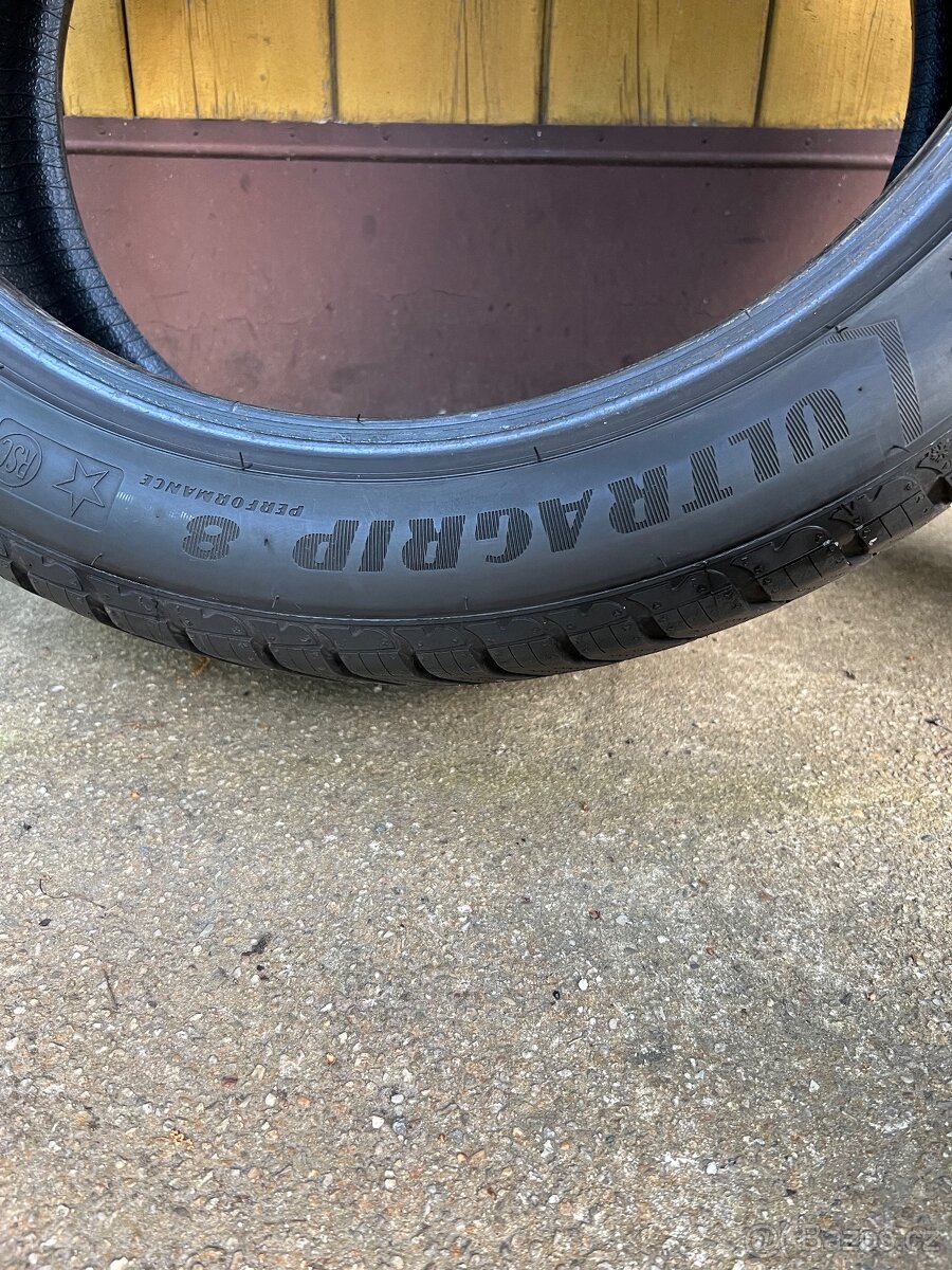 Good Year utragrip 8 245/45 R19 102V run flat - 2