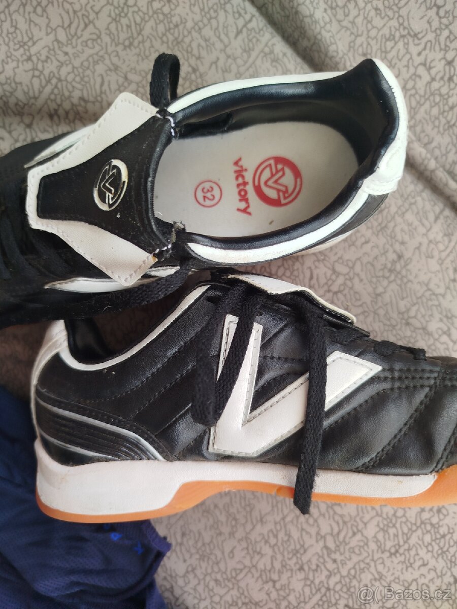 Prodám dětské sálovky vel 32 - 2