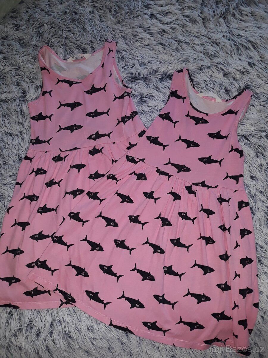 Oblečení pro dvojčata vel.122/128 - 2