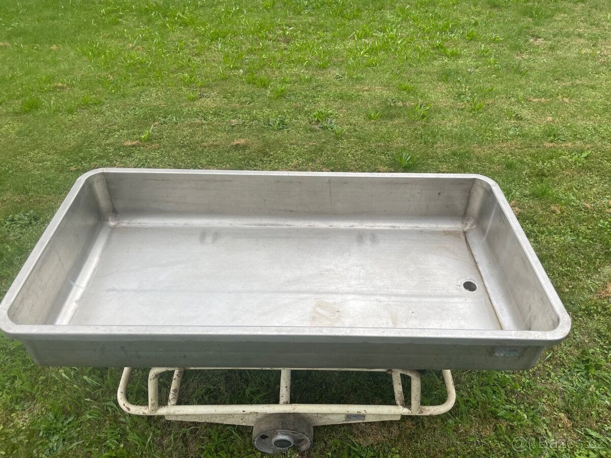 Nerezový vozík na maso - 2