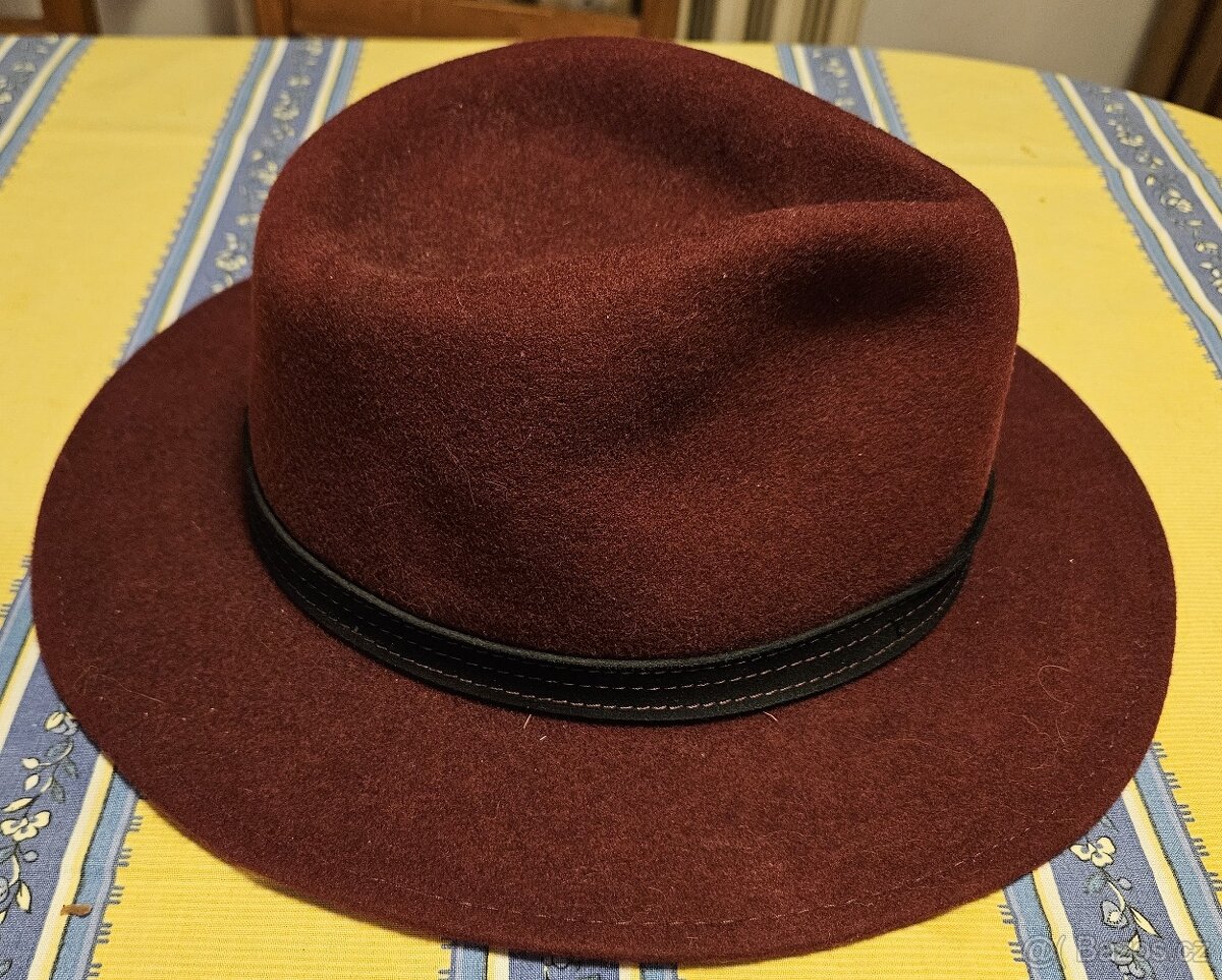 Pánský klobouk fedora Bugatti vel. 59 v barvě burgundy - 2