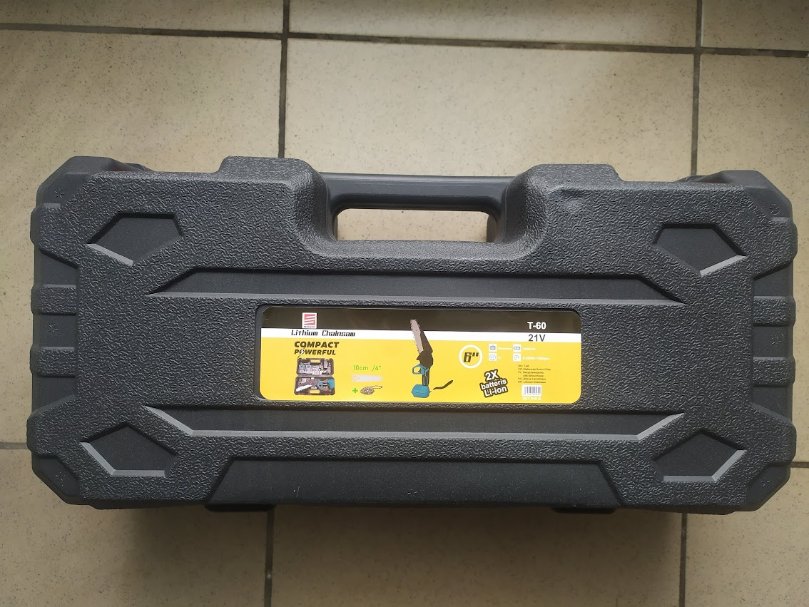 Aku řetězová pila mini + dvě náhradní baterie - 2