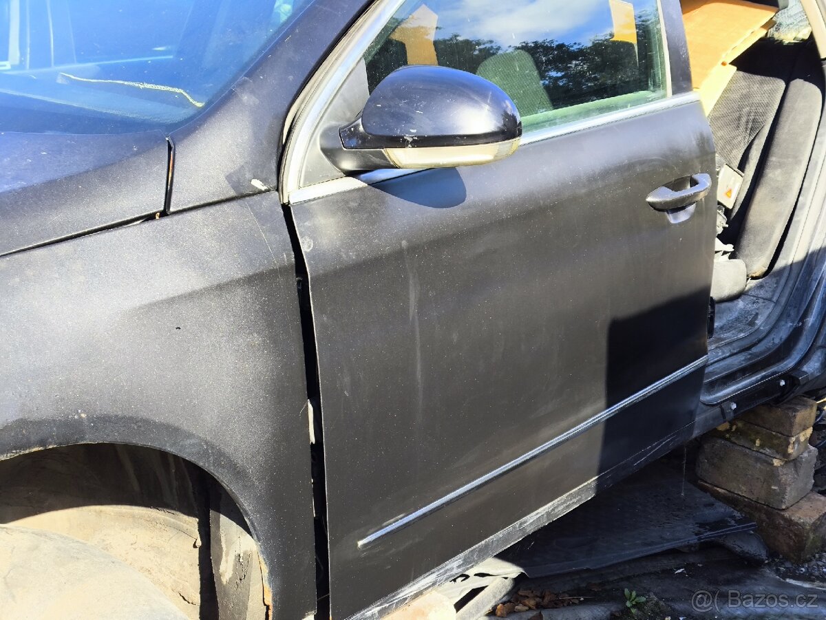 Passat B6 dveře černá metaliza - 2