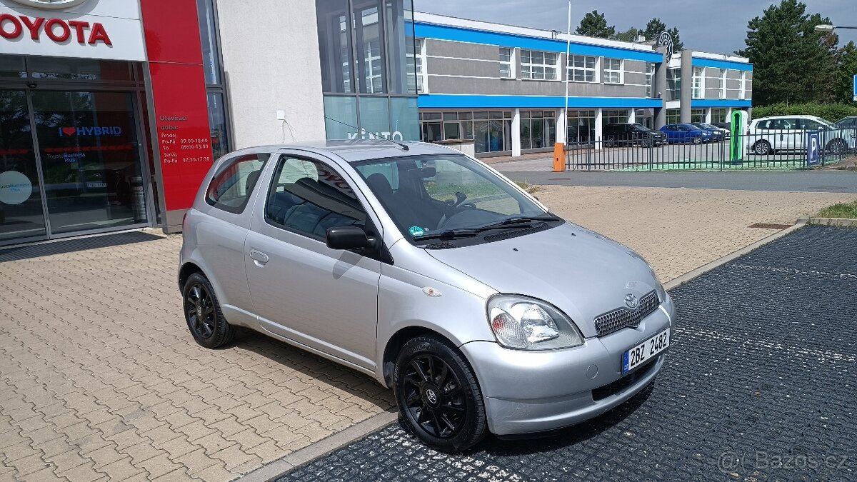 Toyota Yaris 1.3 - 2