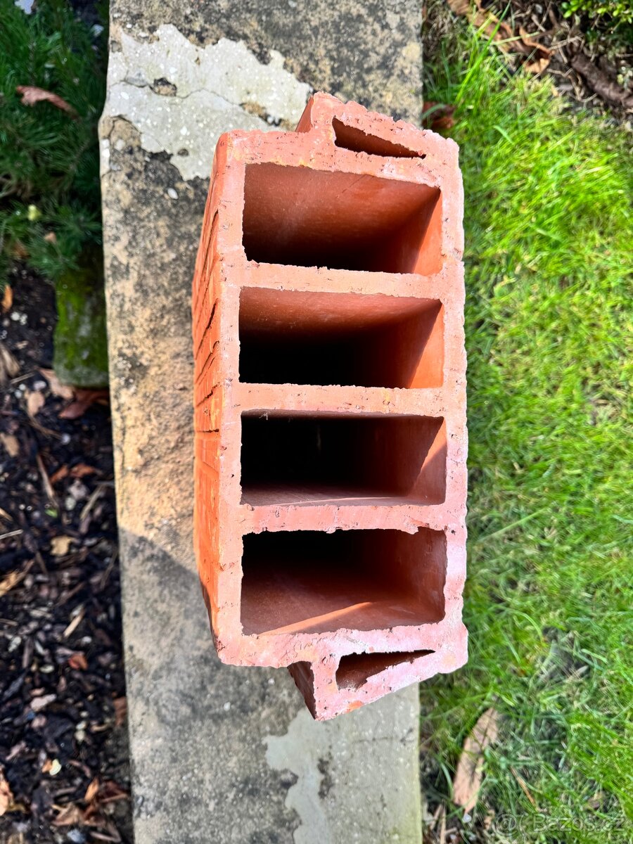 Prodám stropní vložky - 2