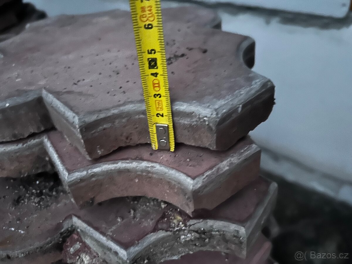 Venkovní dlažba cca 11 m2 - 2