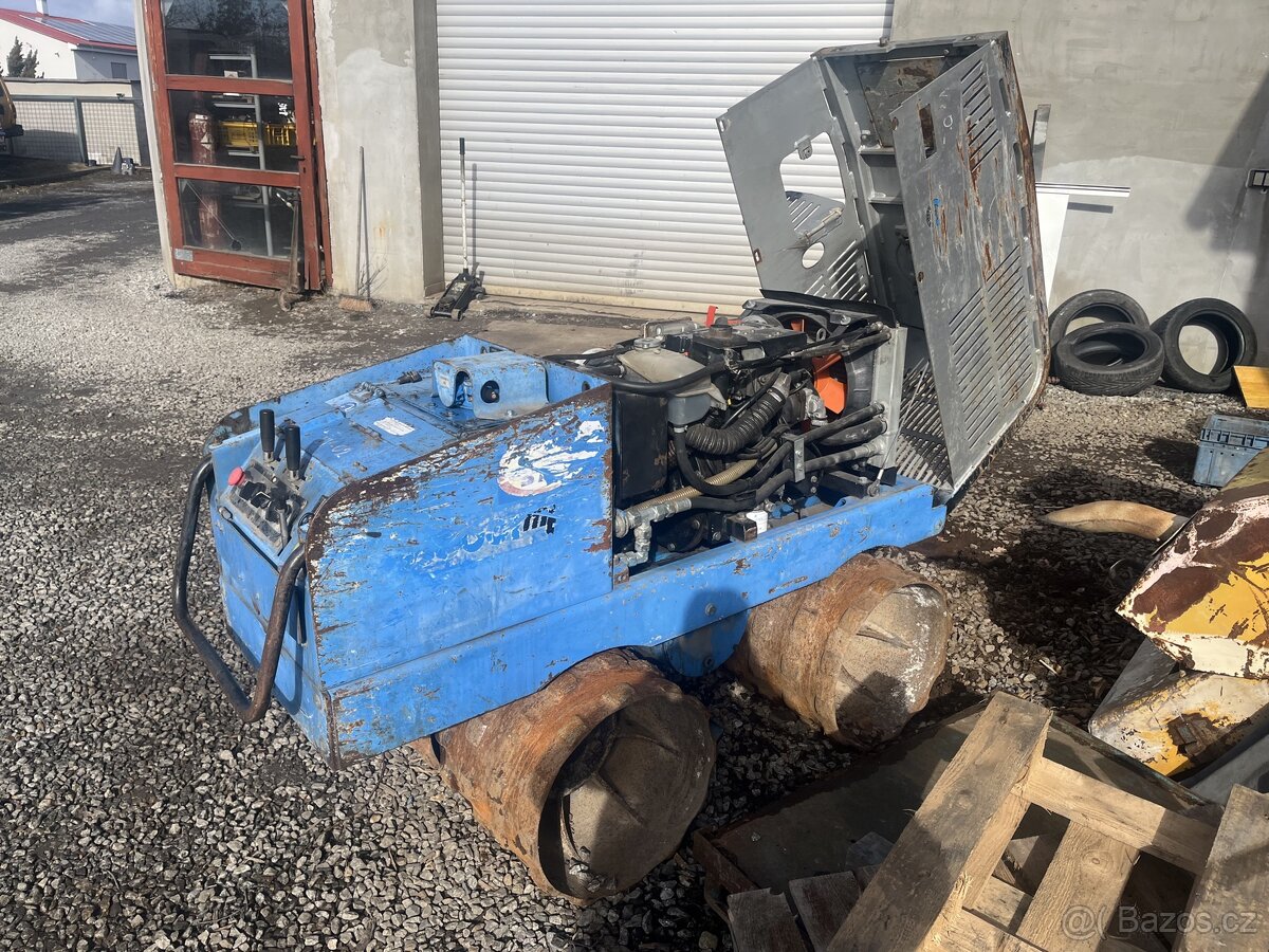 Prodám příkopový válec weber trč 86 - 2