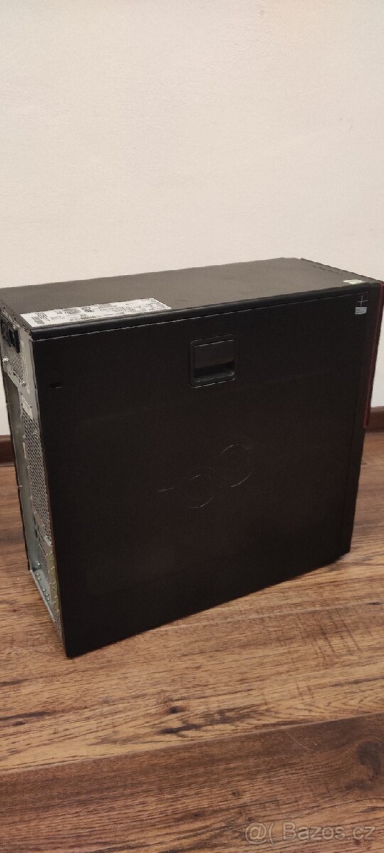 Počítač Fujitsu Esprimo Intel Core i3 - 2