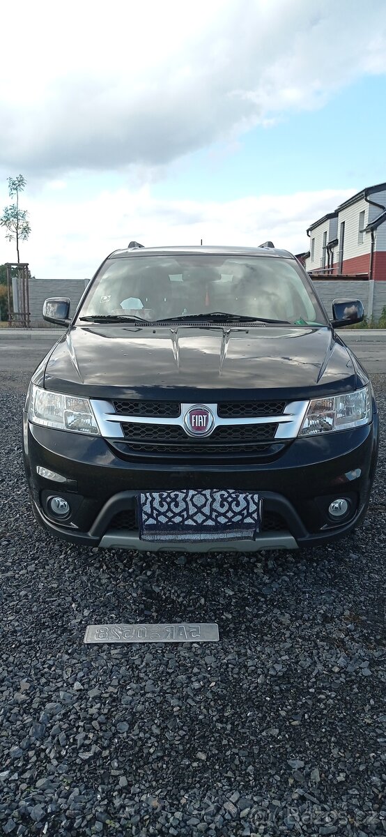 Prodám fiat freemont 7míst/ r.2014 - 2