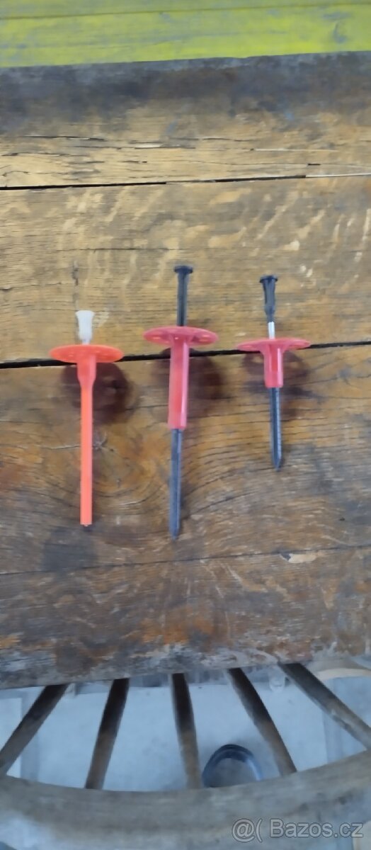 Hmoždinky do polystyrenu - 2