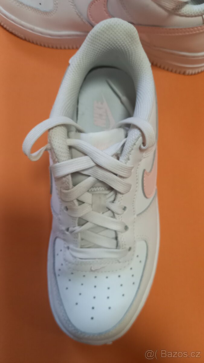 Divci tenisky 33.5 Nike - 2