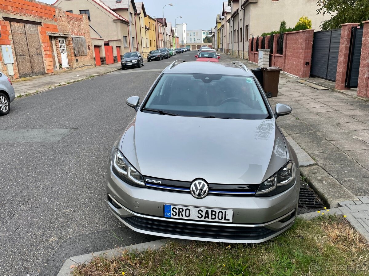 TOP VW Golf Variant 1.4 TGI Highline 2018 DSG CNG kombi - 2